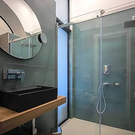 L'elegant Boutique לינה וארוחת בוקר 4*